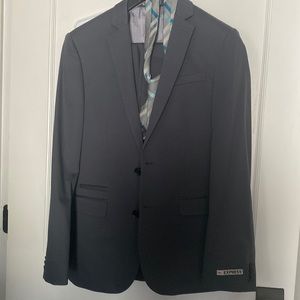Express Mens gray suit with tie